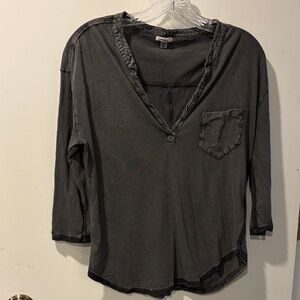 Ecote women's Washed Black 3/4 Sleeve V-Neck Tee XS